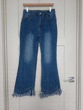 Women's Blue Pearl-Embellished Frayed Hem Jeans